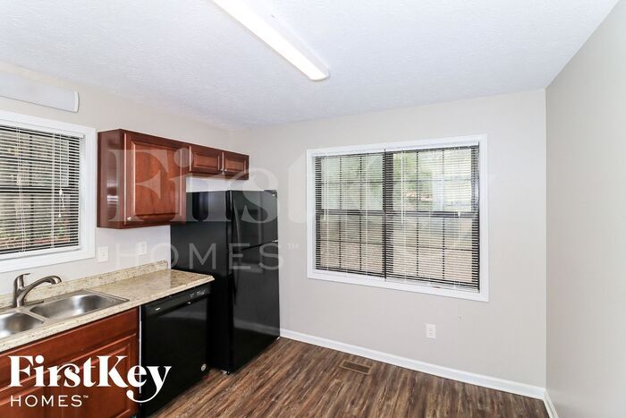 Building Photo - 4650 Fox Hollow Ct