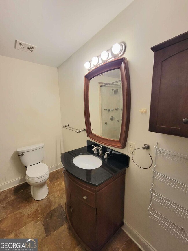 Building Photo - 4937 Village Terrace Dr