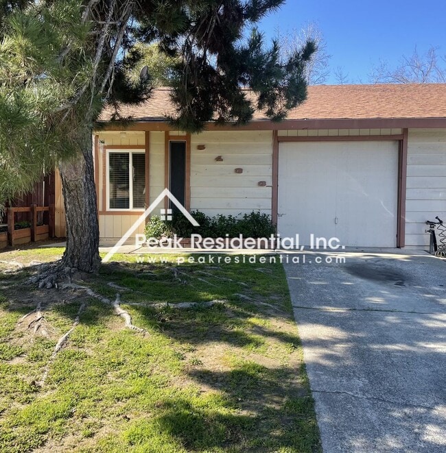 Building Photo - 5433 E Knoll Dr