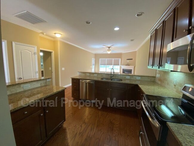 Building Photo - 53 Barnwood Cir