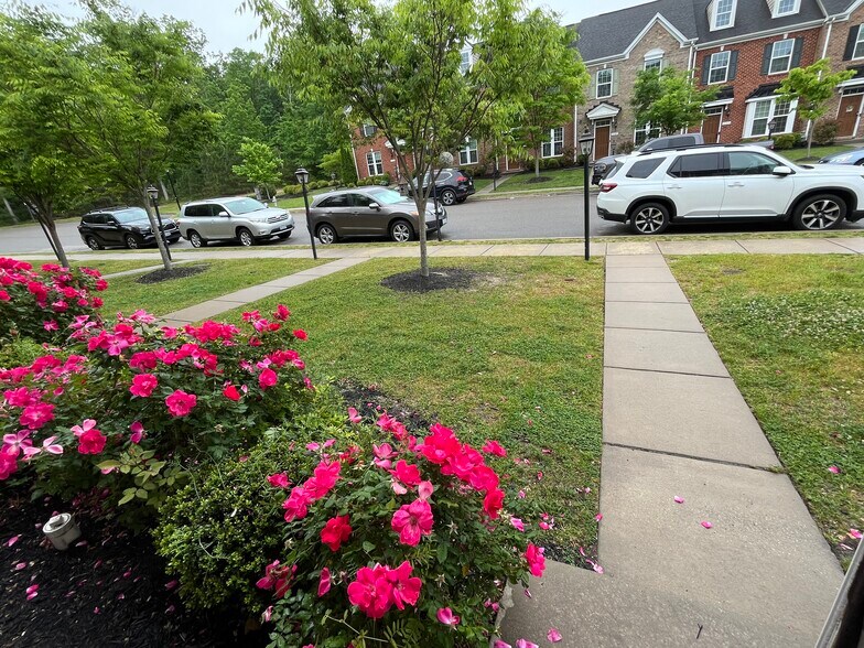 Building Photo - 11308 Sadler Walk Ln