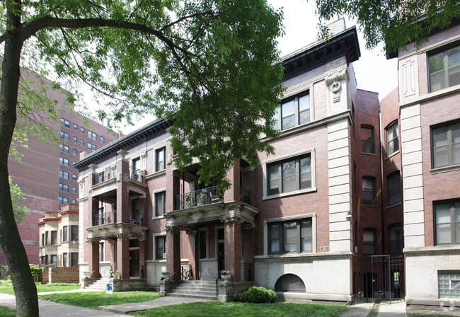 5474-5480 S Hyde Park Blvd - 5474-5480 S. Hyde Park Boulevard