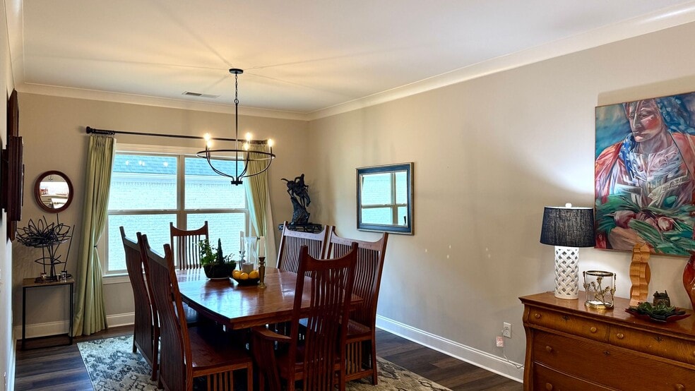 Building Photo - On AU Club Golf Course