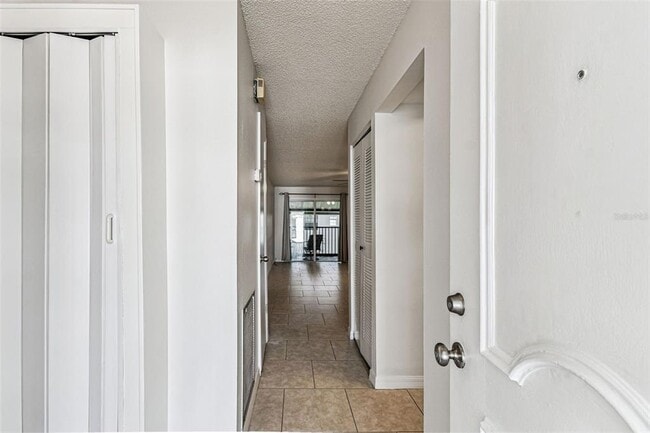 Building Photo - 3803 N Oak Dr