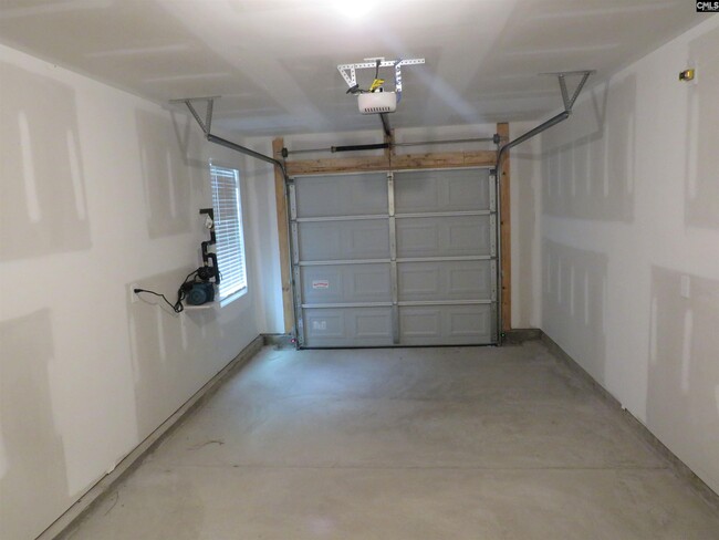 Building Photo - 427 Nutsedge Ct