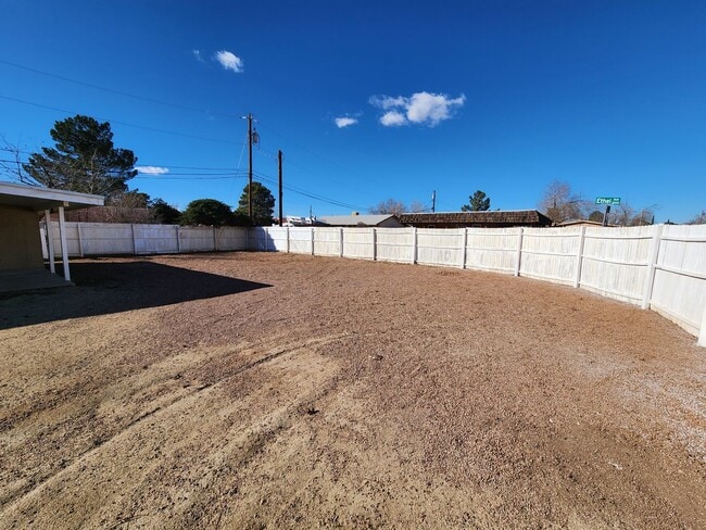 Building Photo - 1417 Fifth St.