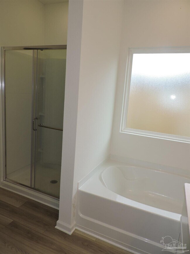 Building Photo - 9629 Sagewood Dr