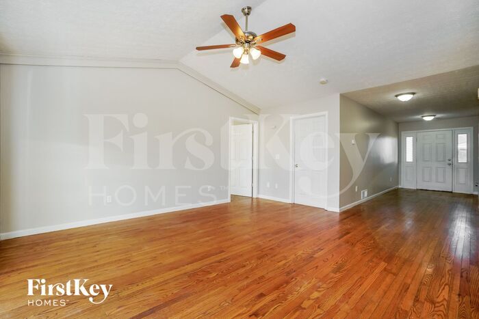 Building Photo - 2544 Willowgate Rd