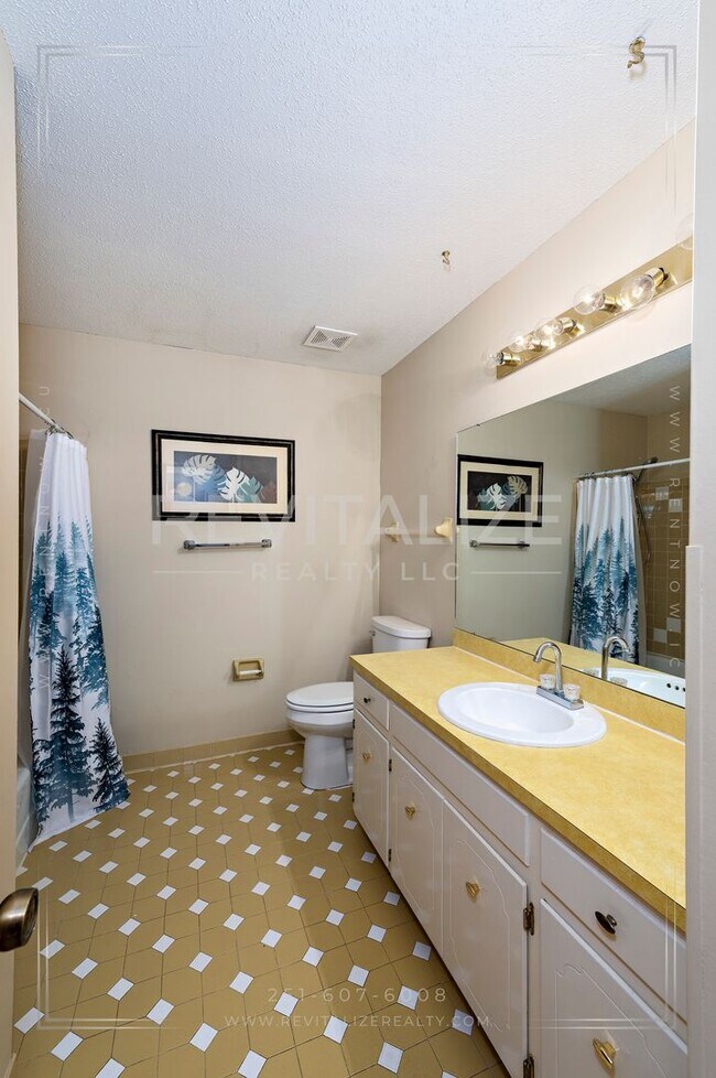 Building Photo - Charming 3 Bed 2 Ba Home Close to Saraland