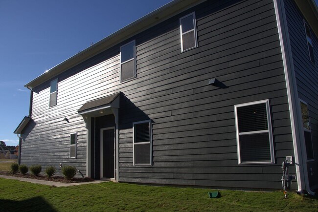 Building Photo - 2857_YEAGER DR NW