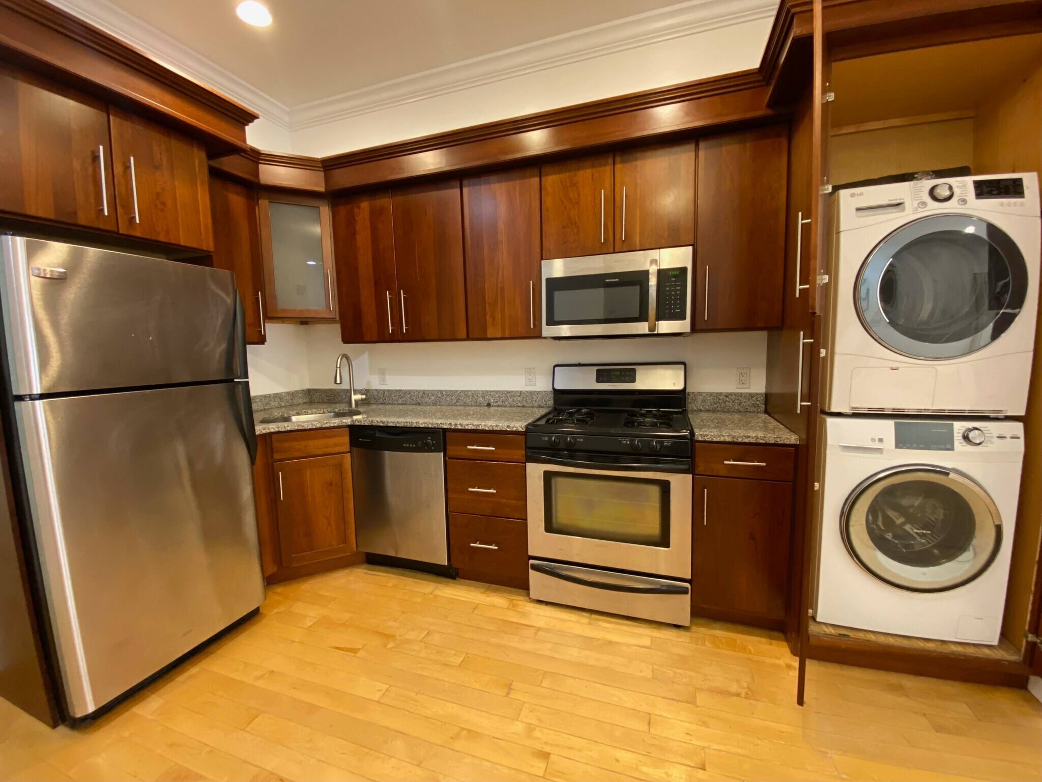 Building Photo - 10 Sheafe St