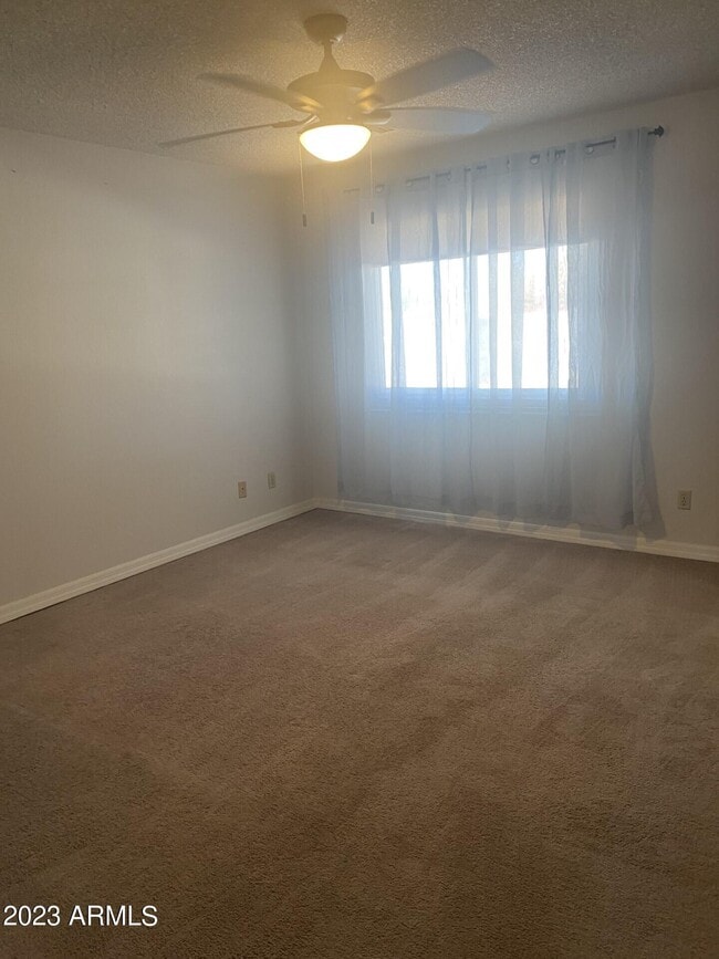 Building Photo - 524 W Riviera Dr