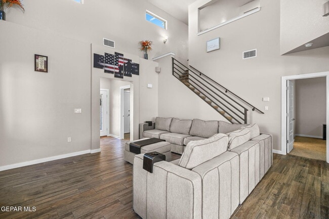 Building Photo - 15112 Purpose Ave