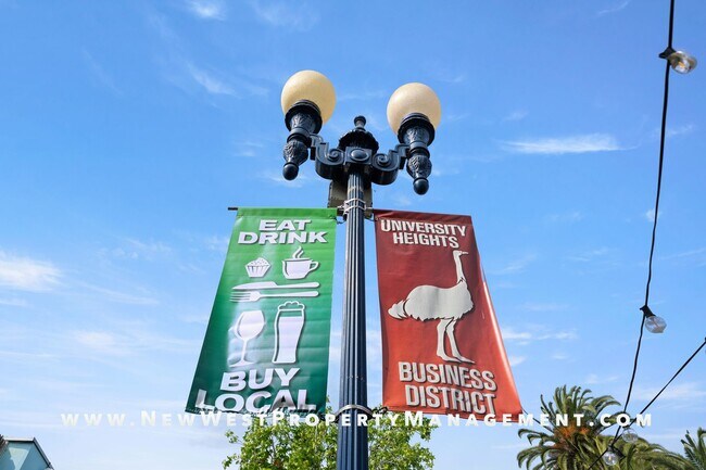 Building Photo - Recently Renovated University Heights 2 Bed 1 Bath with 2 off-street parking spaces! Pet OK!