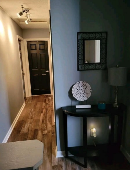 Building Photo - 200 Summit Ave