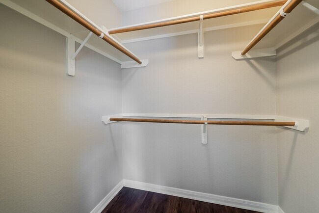 Building Photo - 24030 Rockygate Dr
