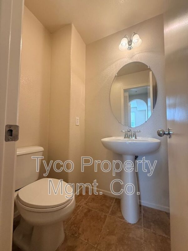 Building Photo - 1936 Caminito Alcala