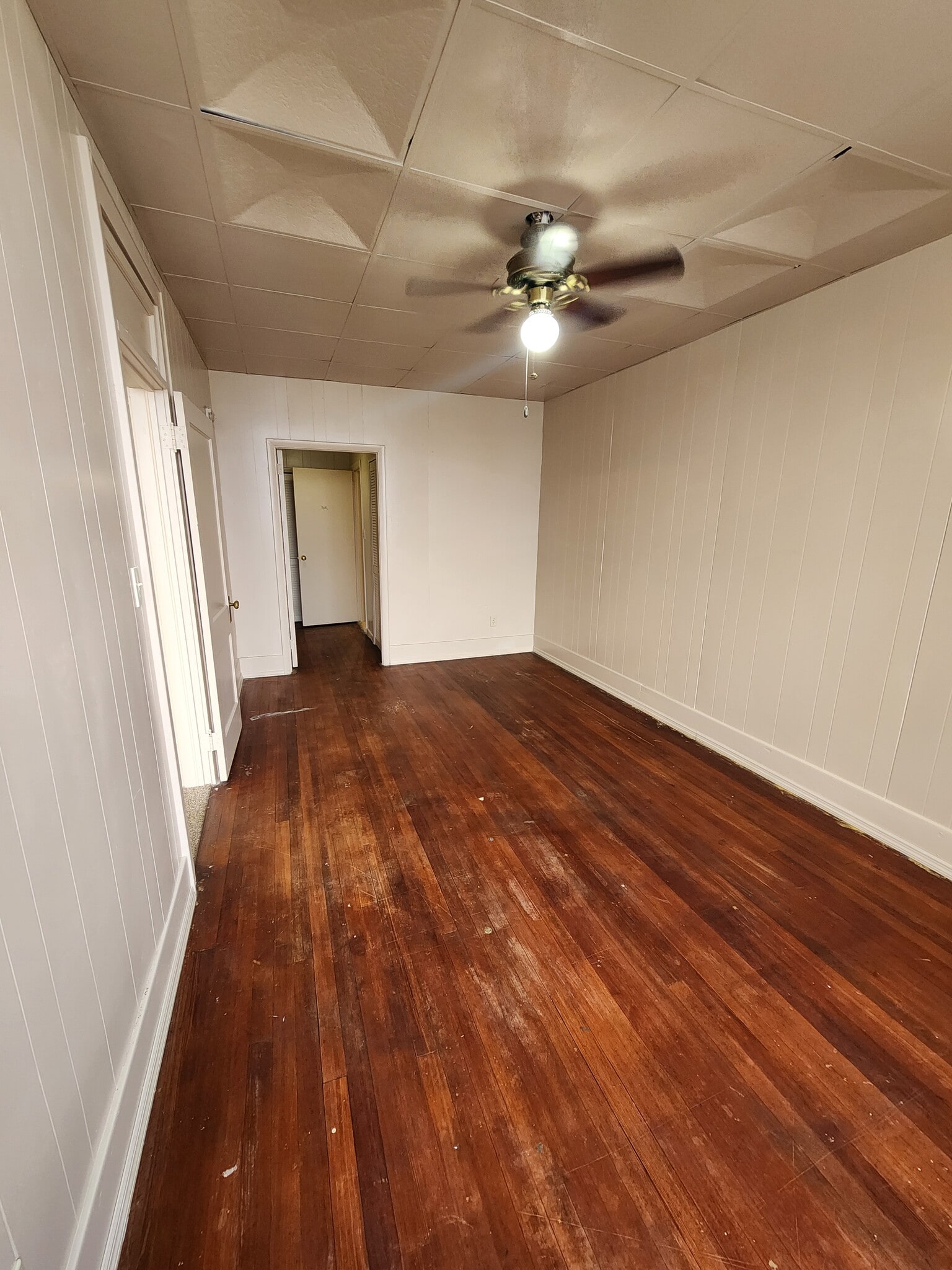 Building Photo - 321 N Main St