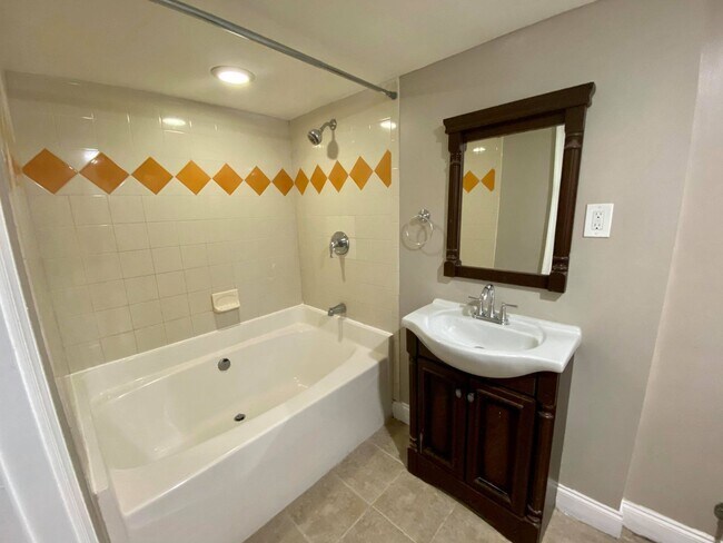 Building Photo - Charming 3BR/2BA Townhome in Stonewood, MD!