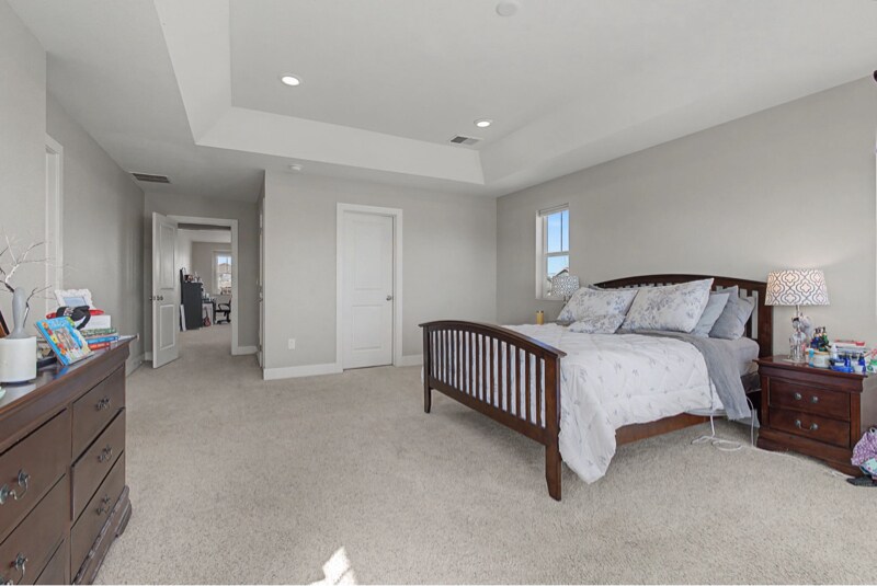 Building Photo - 2102 Summerlin Ln