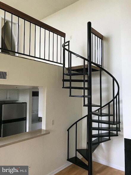 Building Photo - 14032 Vista Dr