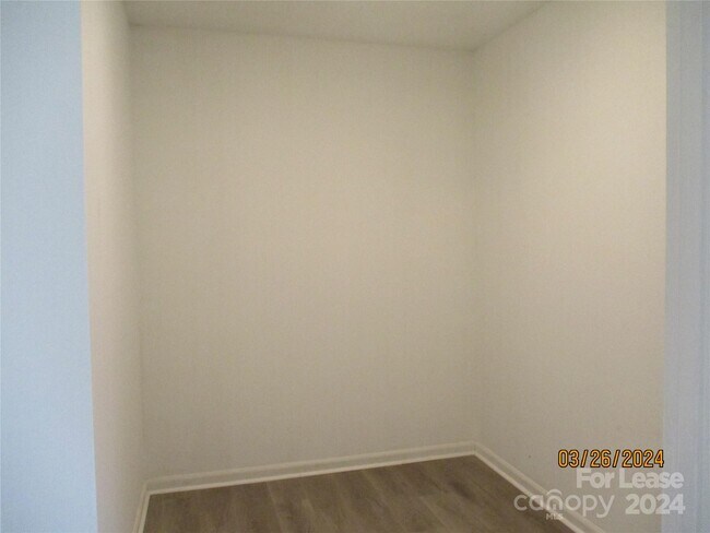 Building Photo - 120 Briarcliff Dr