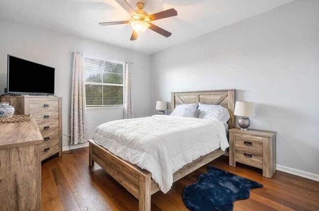 Building Photo - 9271 Madewood Ct