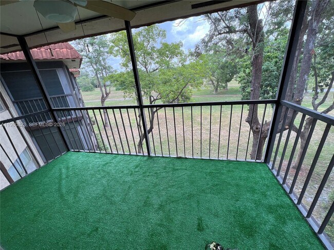 Building Photo - 6101 N Falls Cir Dr