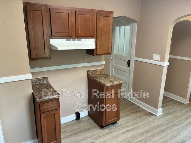 Building Photo - 1430 Coventry Rd