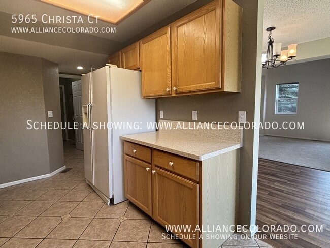 Building Photo - 5965 Christa Ct
