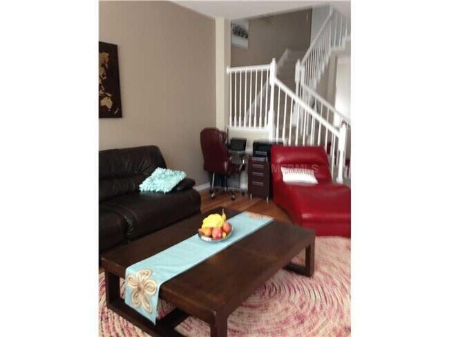 Building Photo - 607 Wisteria Ct