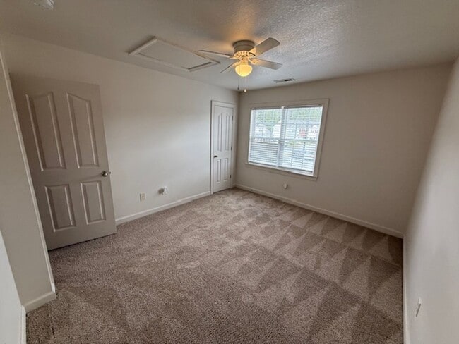 Building Photo - Carolina Forrest! 3 Bedroom / 3 Bath. Pet Friendly.