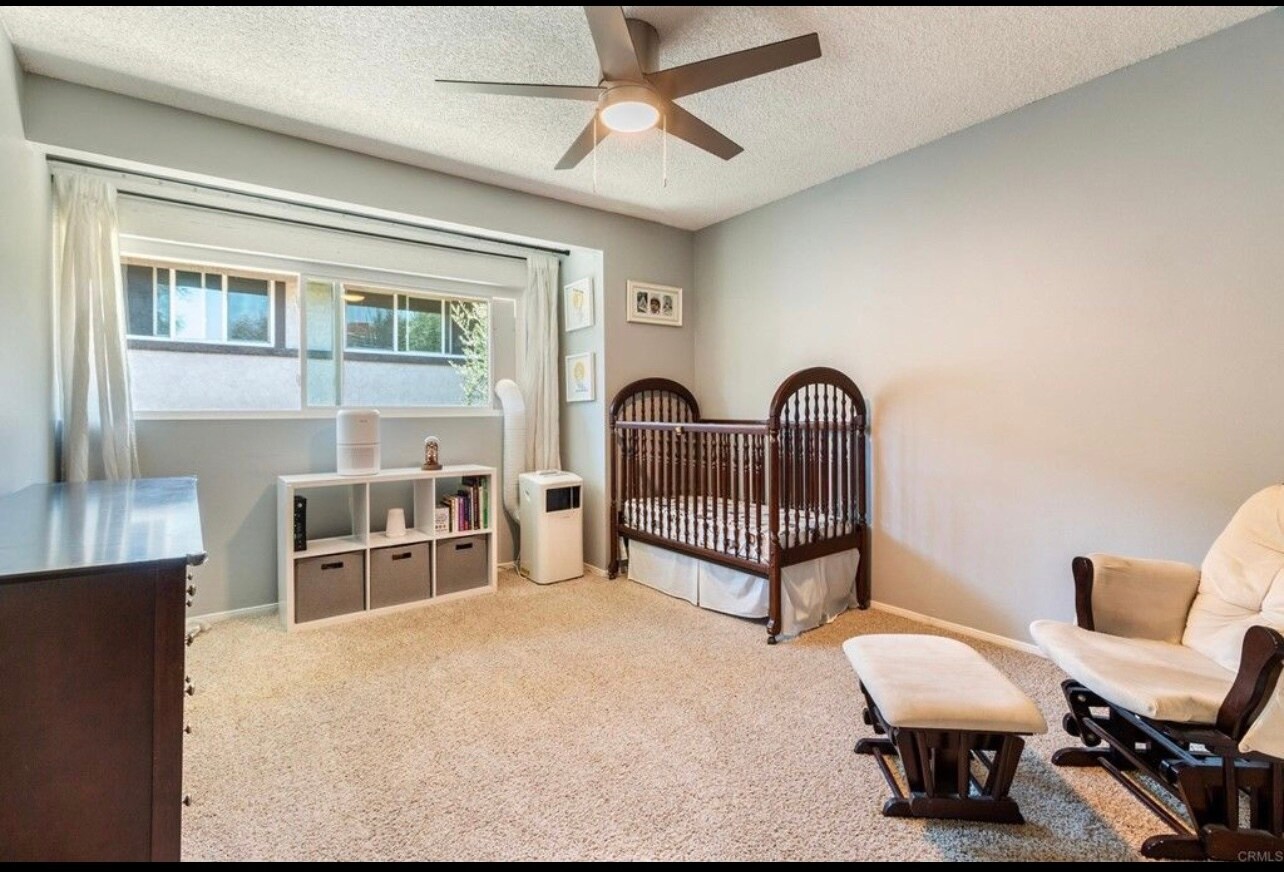 Building Photo - 336 Miraleste Dr