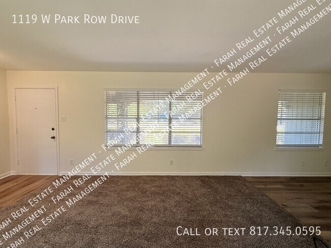 Building Photo - 1119 W Park Row Dr