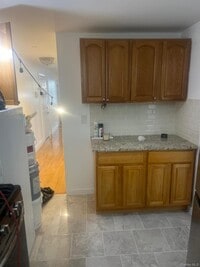 Building Photo - 23 Main St