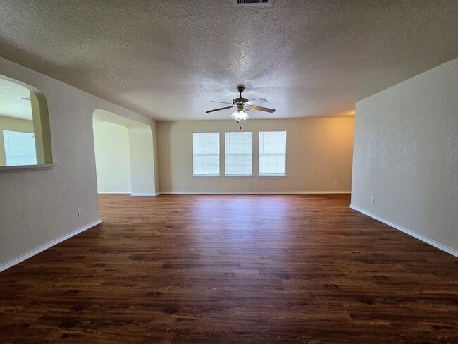 Building Photo - Cibolo Valley Range ~ Single Story 4 Bedro...