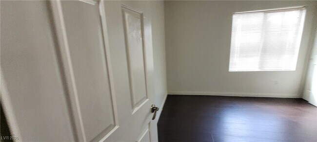 Building Photo - 8198 Rock Meadows Dr