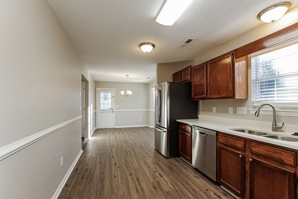 Building Photo - 4817 Farmview Dr