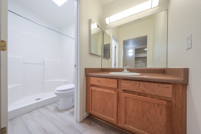 Building Photo - 3167 W Alexanderwood Dr