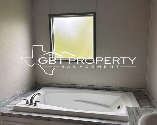 Building Photo - Brand New Home!