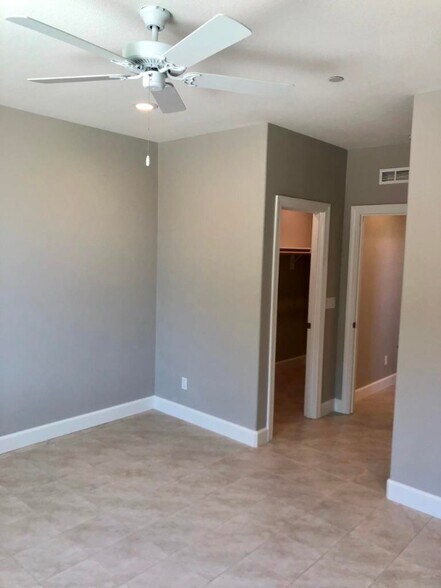 Building Photo - 614 Crocker Ln