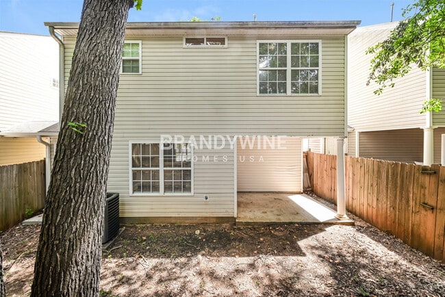 Building Photo - 283 Coral Cir