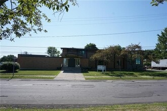 Building Photo - 124-40 Swansea Ave