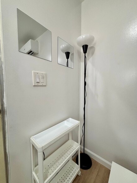 Building Photo - 1321 N 69th Way