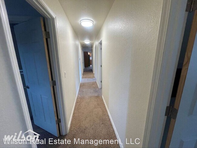 Building Photo - 4 br, 2 bath House - 80 Hickory Ln