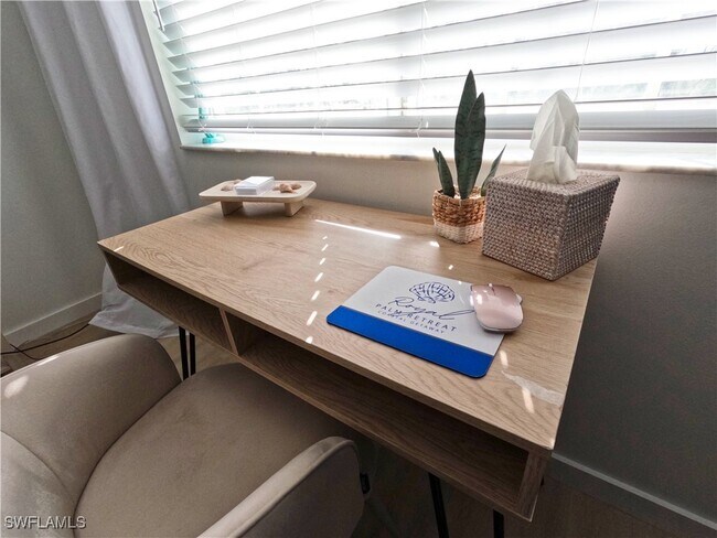 Building Photo - 1160 Wildwood Lakes Blvd