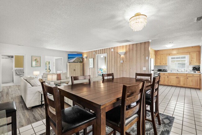 Building Photo - 4308 S Ocean Blvd
