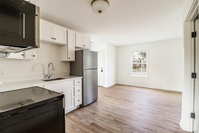 Building Photo - 80 South St