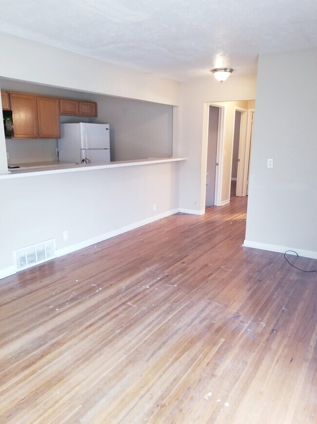 Building Photo - 5104 E Pawnee St