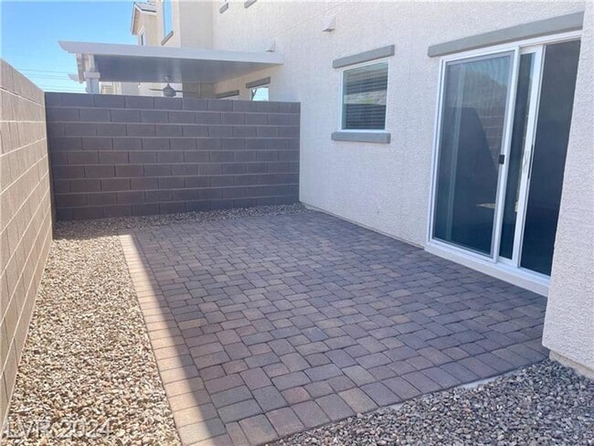 Building Photo - Brand New 4 Bedroom Townhome-Sunrise Manor